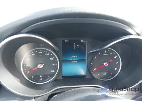 2019 Mercedes-Benz C 300 4Matic z USA, uszkodzony, nr VIN 55SWF8EB3KU291842